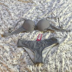 Xhilaration Bikini Set